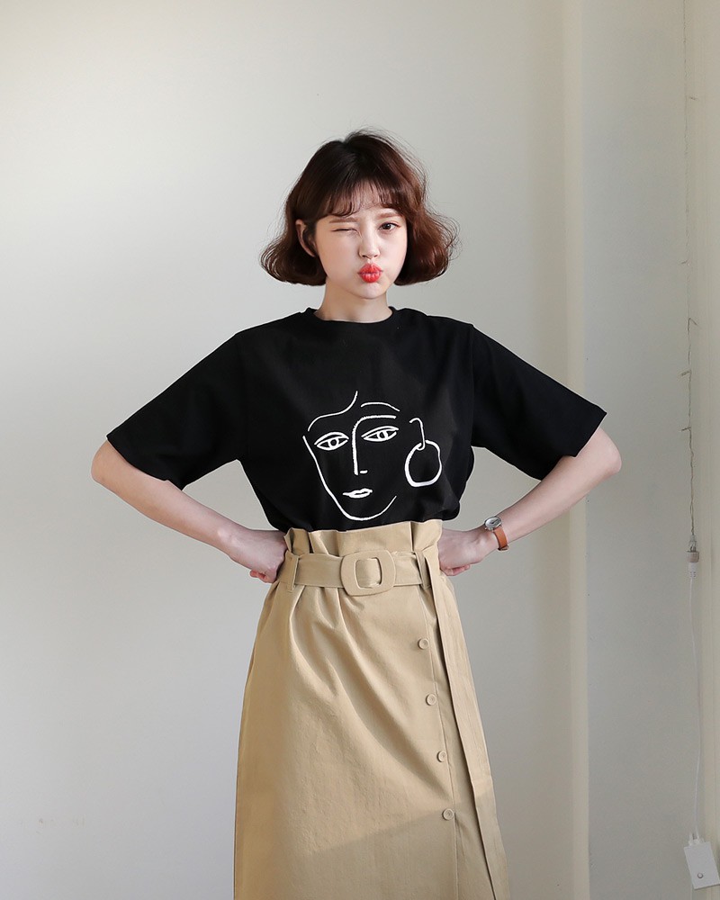 Mix đồ đi du lịch với áo phông