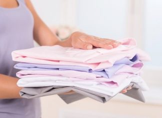 12 cách gấp áo sơ mi không bị nhăn cực đơn giản