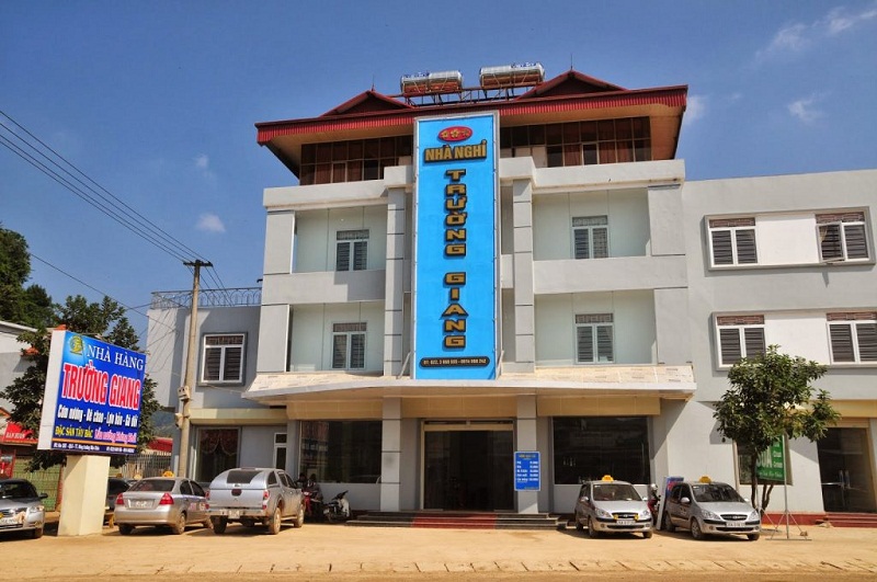 Khách sạn Trường Giang
