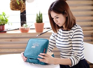 Mua túi đựng mỹ phẩm đồ trang điểm ở đâu?