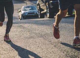 Cách chọn giày chạy bộ