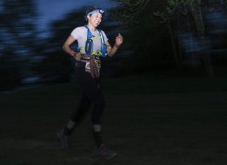 Mẹo chạy bộ đường mòn vào ban đêm