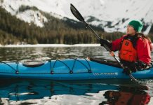 Nên mặc gì khi chèo thuyền vào trời lạnh?