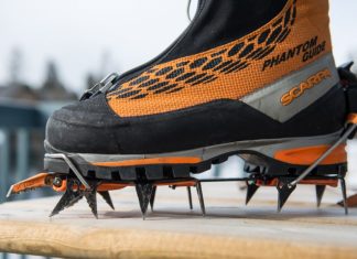 Cách vệ sinh và bảo quản đế đinh cho giày leo núi