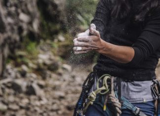 Hướng dẫn cách chọn và sử dụng phấn leo núi