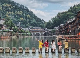 Nên đi Phượng Hoàng Cổ Trấn vào tháng mấy? Phượng Hoàng Cổ Trấn mùa đông, xuân, thu, hạ có gì đẹp? nên đi phượng hoàng cổ trấn vào tháng mấy