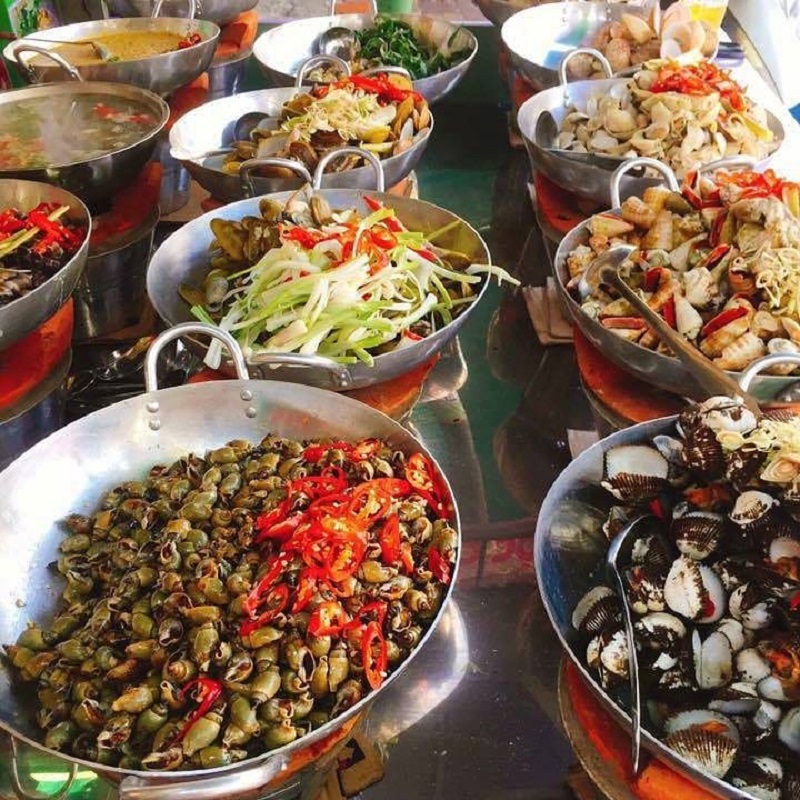 Những nồi hải sản thơm ngon ở quán hải sản Thành Phát