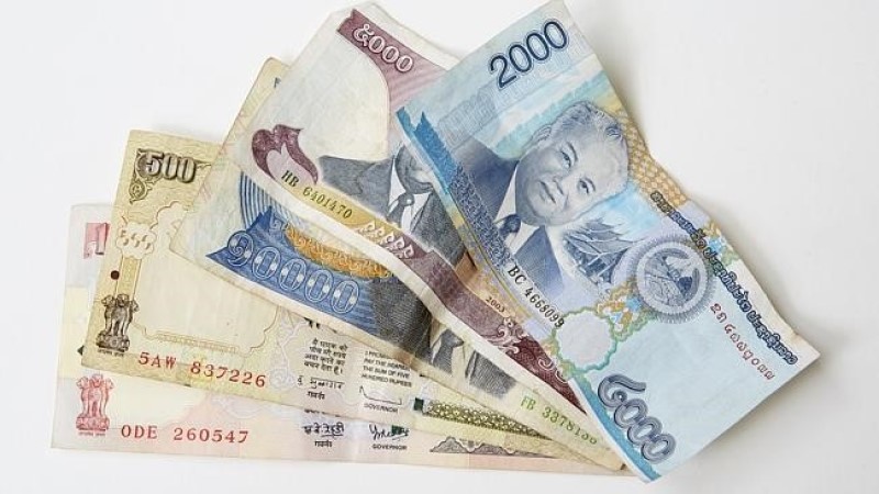 Các loại tiền giấy của Lào