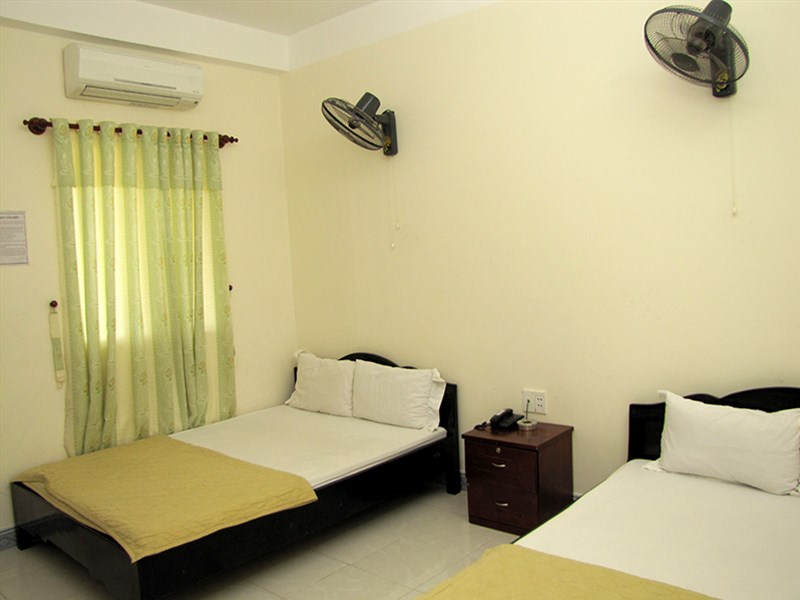 Không gian phòng ngủ bên trong Khách sạn Hoa Lộc Vũng Tàu