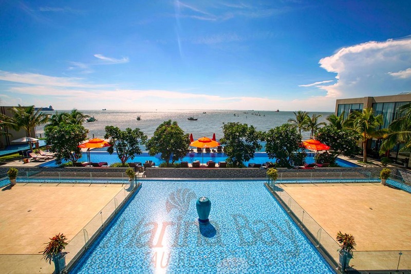 Hồ bơi ở Marina Bay Vũng Tàu với view nhìn ra biển