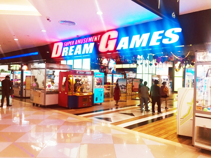 Cổng khu vui chơi giải trí trong nhà Dream Games Royal City