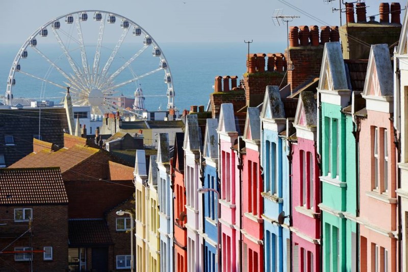 Thành phố Brighton với những dãy nhà nhiều màu sắc
