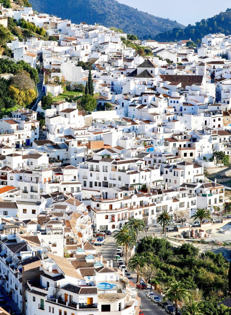 Những ngôi nhà màu trắng tại Andalucia