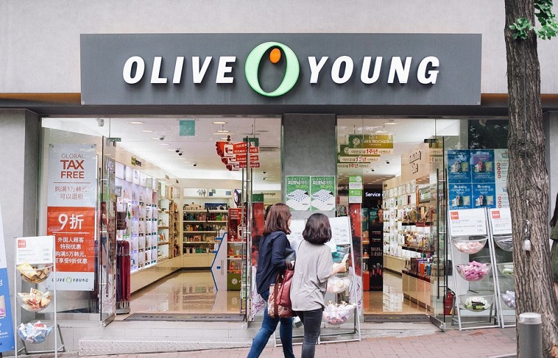 Gian hàng mỹ phẩm olive Young