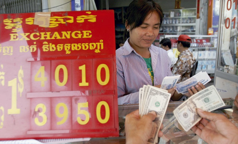 Quầy đổi tiền tại Campuchia