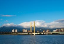 Kinh nghiệm du lịch Đài Loan tự túc 2020: lịch trình, chi phí, ăn gì, chơi gì, mua gì,…từ A-Z Một góc view cầu qua sông đẹp ở Đài Loan