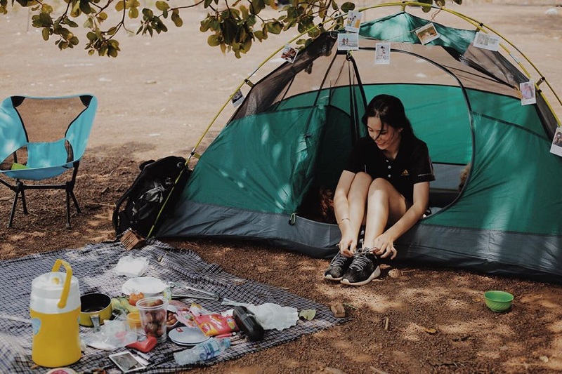 Trang trí lều trại khi đi cắm trại