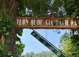 Kinh nghiệm du lịch phượt vườn quốc gia Bạch Mã Huế 2020 Check in tại cổng vườn quốc gia Bạch Mã