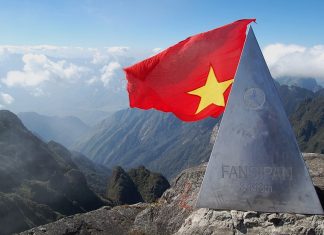 Lịch trình và Kinh nghiệm leo núi Fansipan tự túc an toàn