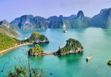 Kinh nghiệm du lịch Hạ Long tự túc: ăn gì, chơi gì, ở đâu… Vẻ đẹp của Hạ Long là món quà mà tạo hóa mà ban tặng cho mảnh đất này, giống như nơi đàn Rồng hạ giới mà phun châu nhả ngọc.