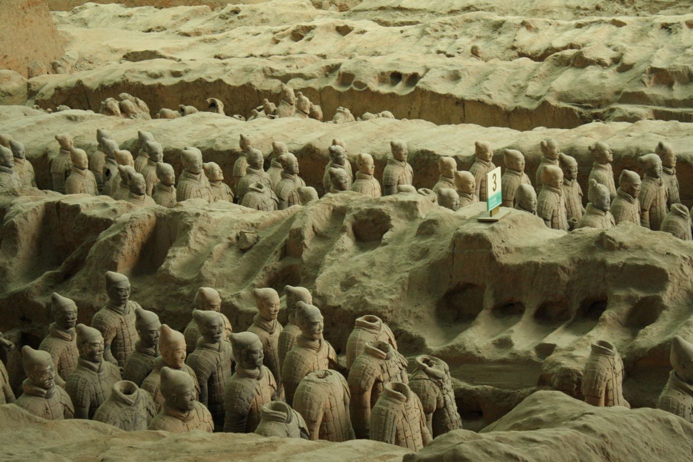 Đội quân đất nung ở khu lăng mộ Tần Thủy Hoàng