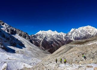 15 đỉnh núi cao nhất thế giới hiện nay Đỉnh Manaslu (độ cao 8.163m)