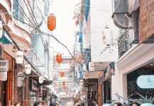 Kinh nghiệm du lịch Sài Gòn: chơi gì, ăn gì, ở đâu “ngon bổ rẻ” 8 cô gái check in tại hẻm phố Nhật Bản