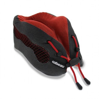 Gối Cabeau Evolution Cool Travel Pillow Red
