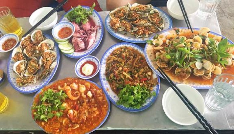 Ăn gì ở Đà Nẵng