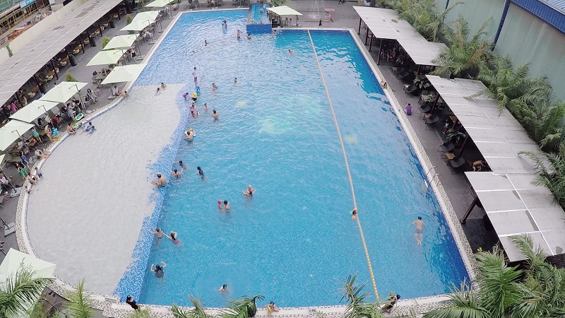 Hồ bơi Sky Garden