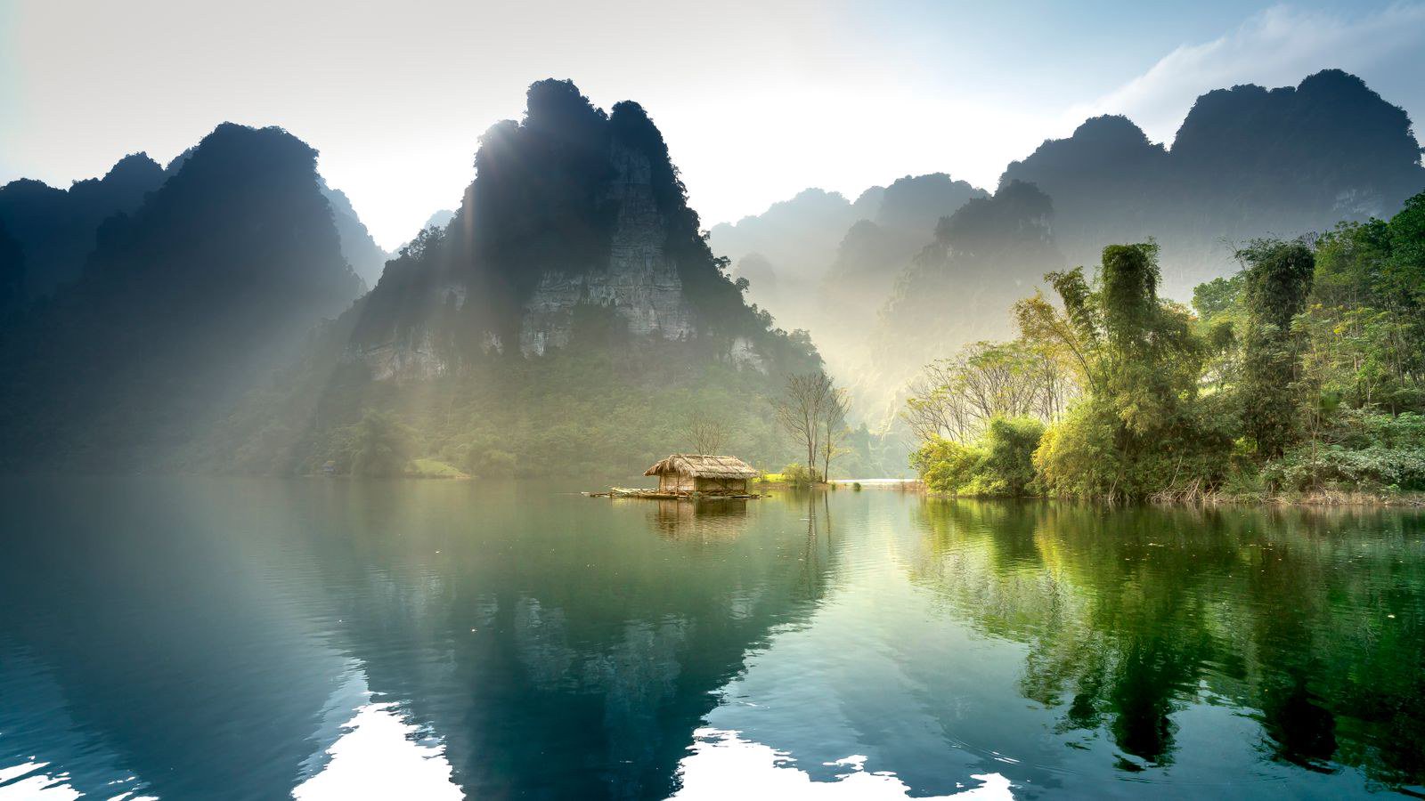 Khu cắm trại ven hồ Trị An, hồ Dầu Tiếng Khu cắm trại ven hồ Trị An, hồ Dầu Tiếng
